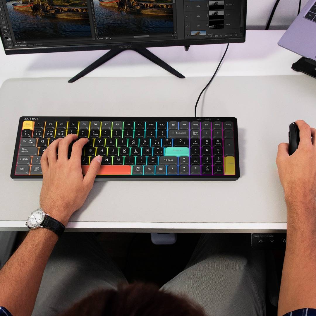 Teclado Gamer ACTECK TA780, USB-C, RGB